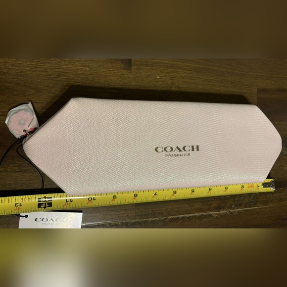 Light pink glitery Coach bag - Picture 10 of 16